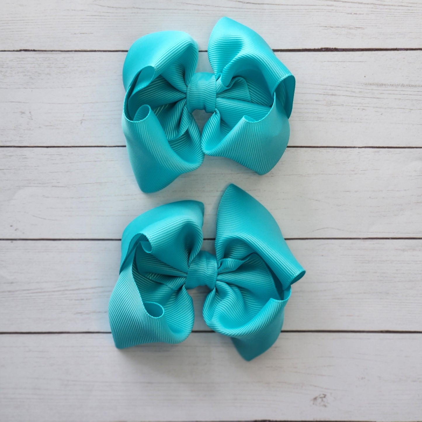 Light Turquoise- Medium